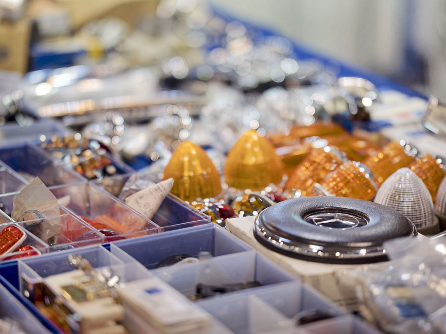 Original Oldtimer-Ersatzteile von Mercedes-Benz auf der Techno Classica